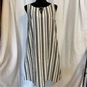 Chloe & Rene Black And White Ring Striped Dress Size Small NWT